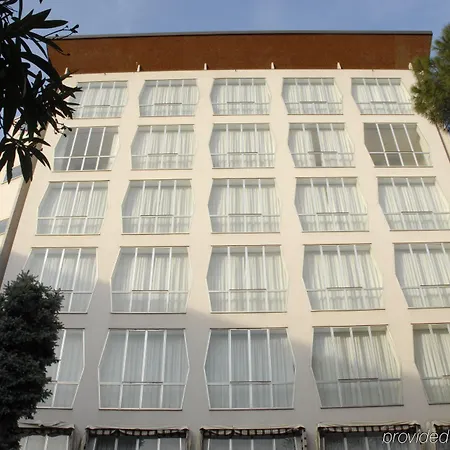 Hotel Della Citta Et De La 4*