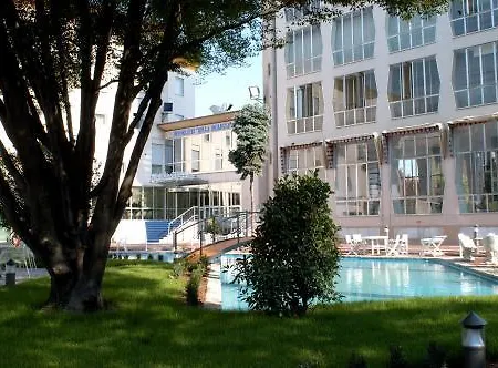 Della Citta Et De La Hotel 4*