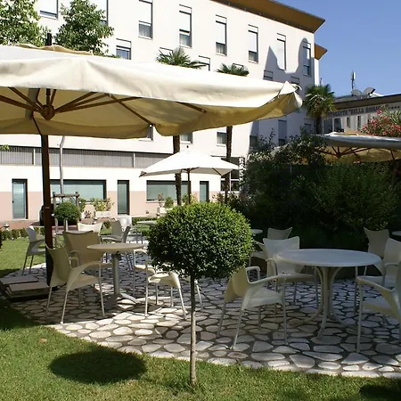 Della Citta Et De La