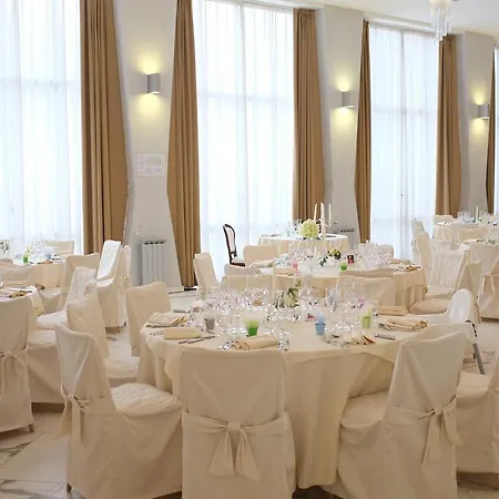 Hotel Della Citta Et De La 4*