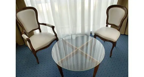 Hotel Della Citta Et De La 4*