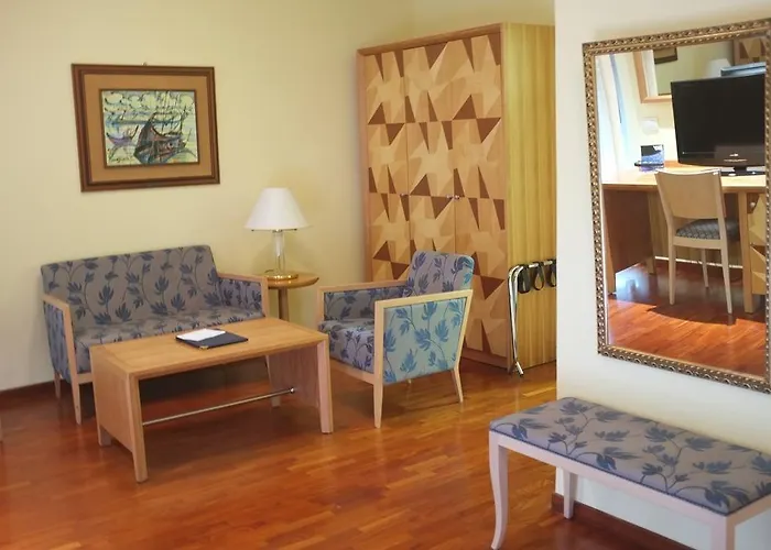 Della Citta Et De La فورلي