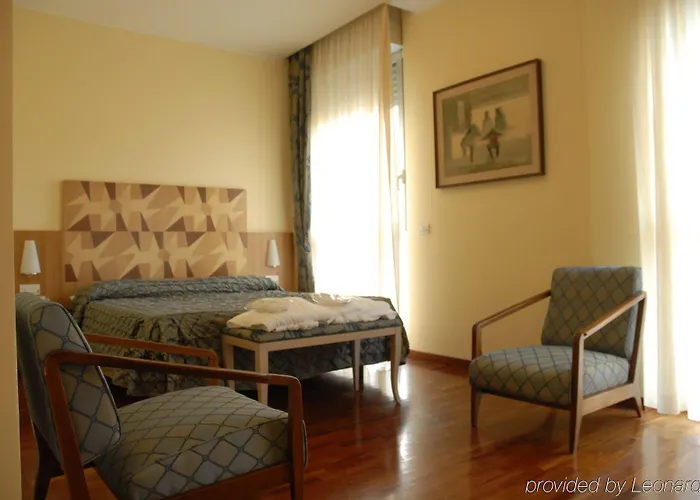 Della Citta Et De La 4*